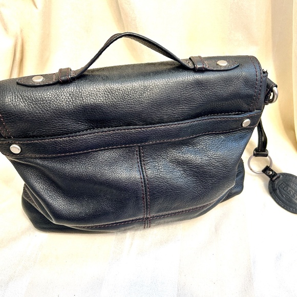 😍🌻 FOSSIL Leather Messenger Crossbody Bag Black Turn Lock Lined - Picture 8 of 8